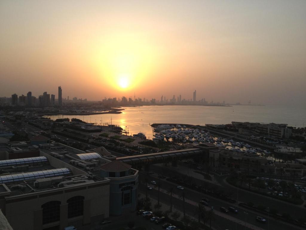 Salmiya Le Royal Corniche酒店 外观 照片